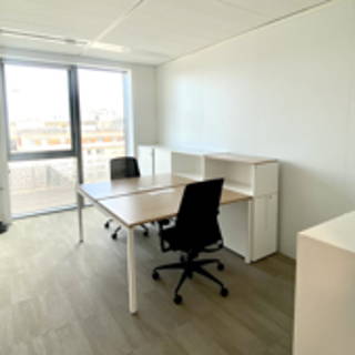 Bureau privé 15 m² 2 postes Coworking Rue Henri Becquerel Rueil-Malmaison 92500 - photo 2
